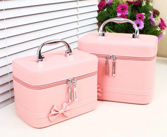 Cosmetic Bags & Cases manufacturer